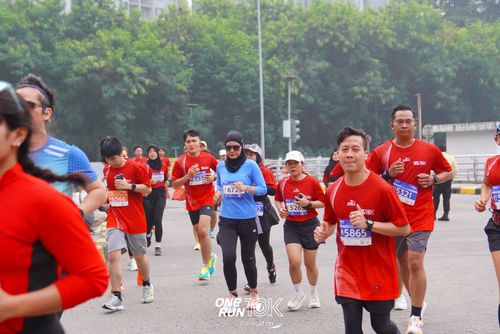 Race photo from ONE RUN 10 K