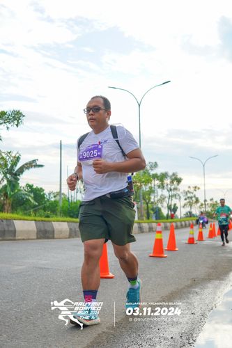Race photo from Arutmin Borneo Run 2024