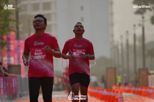Race photo from Smartfren Run 2025 