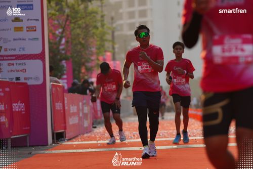 Race photo from Smartfren Run 2025 