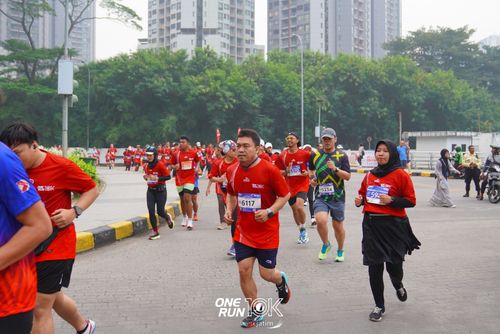 Race photo from ONE RUN 10 K
