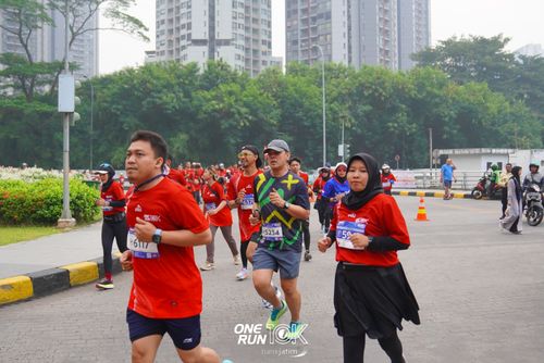 Race photo from ONE RUN 10 K
