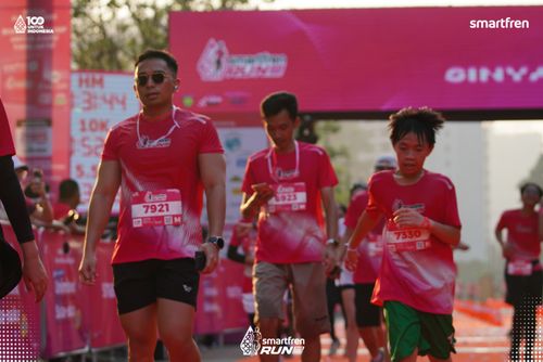 Race photo from Smartfren Run 2025 