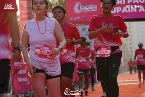 Race photo from Smartfren Run 2025 
