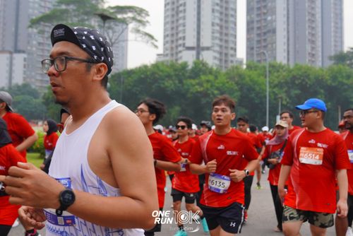 Race photo from ONE RUN 10 K