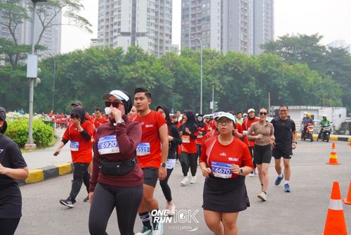 Race photo from ONE RUN 10 K
