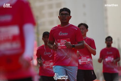 Race photo from Smartfren Run 2025 