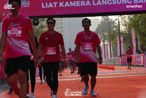 Race photo from Smartfren Run 2025 