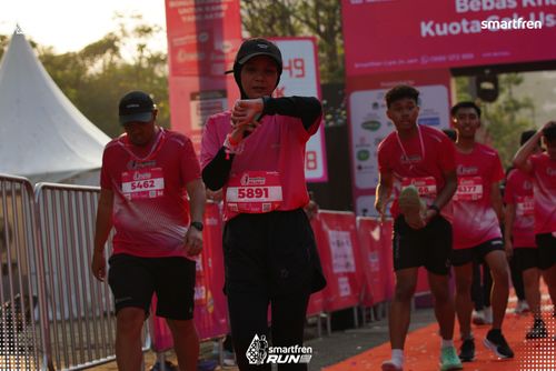 Race photo from Smartfren Run 2025 