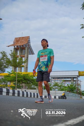 Race photo from Arutmin Borneo Run 2024