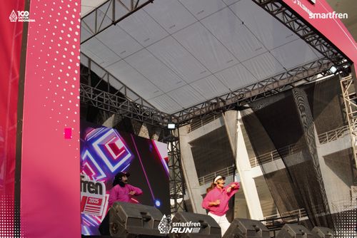 Race photo from Smartfren Run 2025 