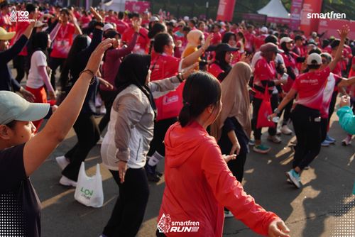 Race photo from Smartfren Run 2025 