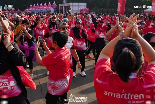 Race photo from Smartfren Run 2025 