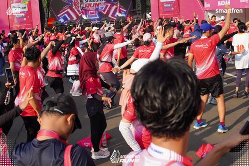 Race photo from Smartfren Run 2025 