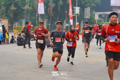 Race photo from ONE RUN 10 K