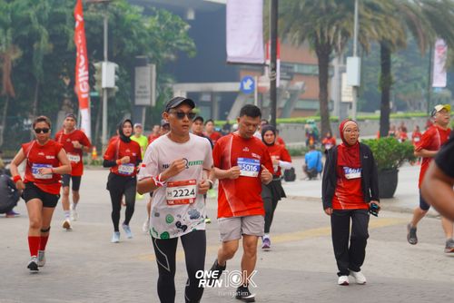 Race photo from ONE RUN 10 K