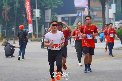 Race photo from ONE RUN 10 K