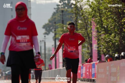 Race photo from Smartfren Run 2025 
