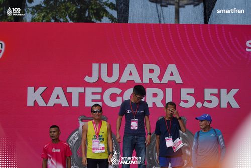 Race photo from Smartfren Run 2025 