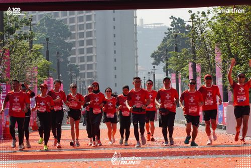 Race photo from Smartfren Run 2025 