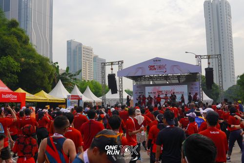 Race photo from ONE RUN 10 K