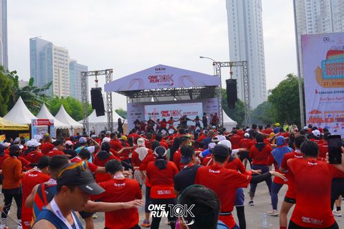 Race photo from ONE RUN 10 K