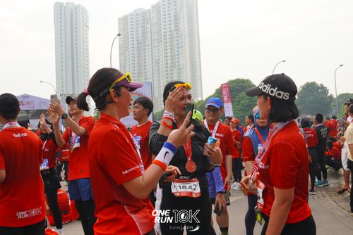 Race photo from ONE RUN 10 K
