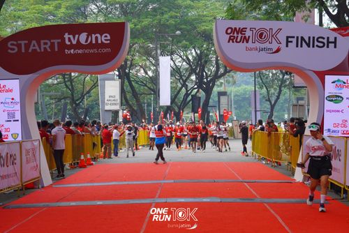 Race photo from ONE RUN 10 K