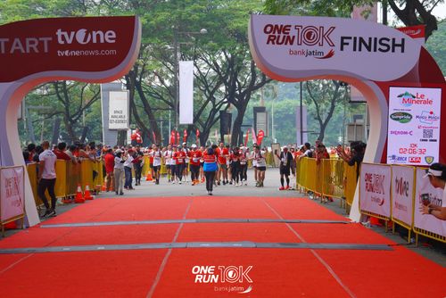 Race photo from ONE RUN 10 K