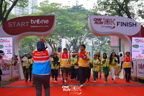 Race photo from ONE RUN 10 K