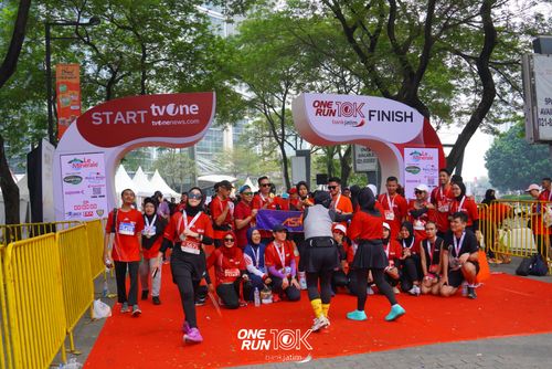 Race photo from ONE RUN 10 K