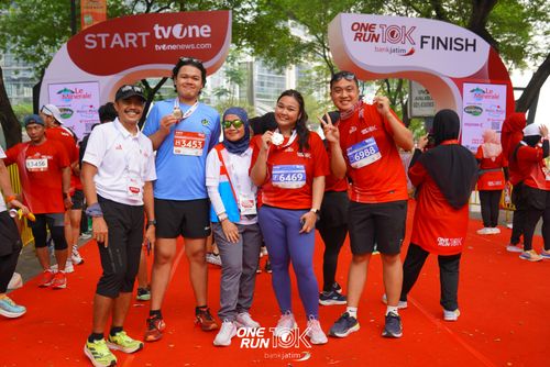 Race photo from ONE RUN 10 K