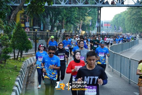 Race photo from SURABAYA ISOPLUS MARATHON 2025