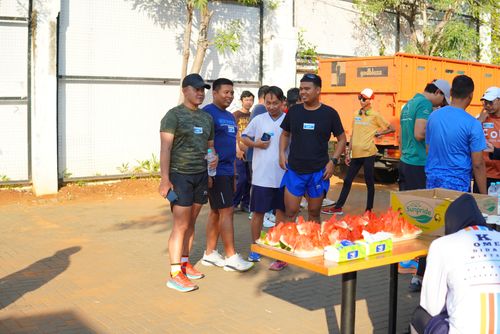 Race photo from Shake Out Run Jabar 10K