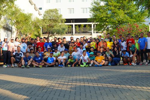 Race photo from Shake Out Run Jabar 10K