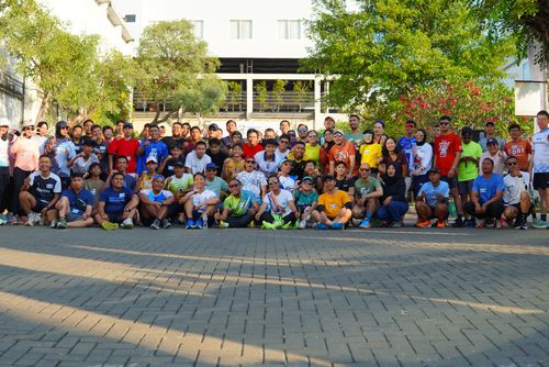 Race photo from Shake Out Run Jabar 10K