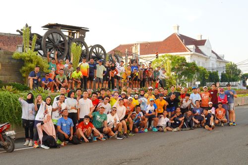 Race photo from Shake Out Run Jabar 10K