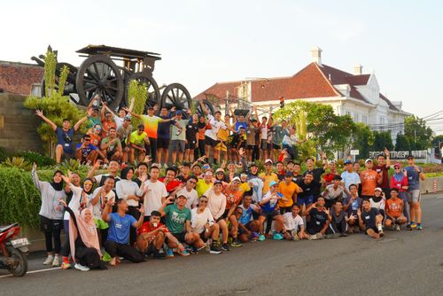 Race photo from Shake Out Run Jabar 10K