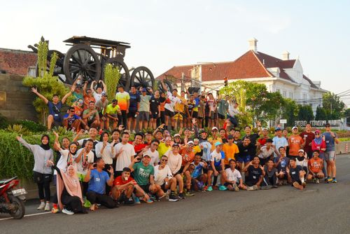 Race photo from Shake Out Run Jabar 10K