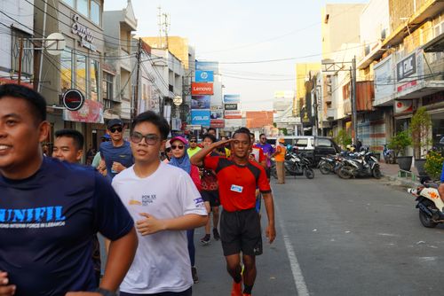 Race photo from Shake Out Run Jabar 10K