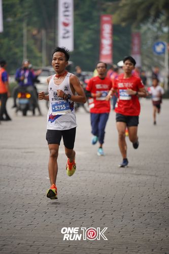 Race photo from ONE RUN 10K 2025