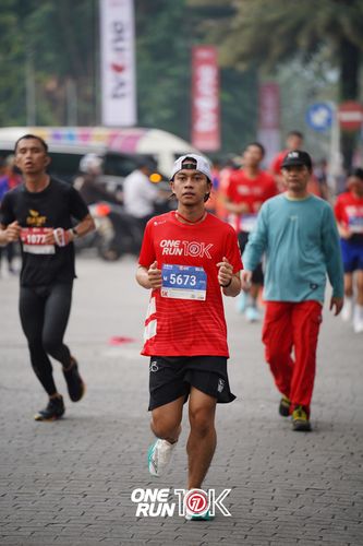 Race photo from ONE RUN 10K 2025