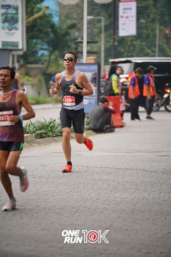 Race photo from ONE RUN 10K 2025