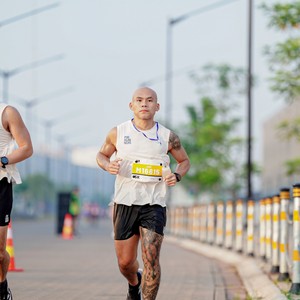 Race photo from YUK TRAVEL RUN
