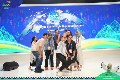Race photo from Telin Batic 2024 Photo Search