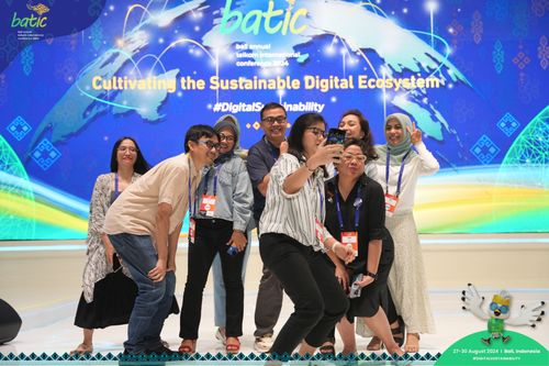 Race photo from Telin Batic 2024 Photo Search