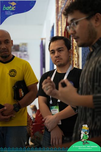 Race photo from Telin Batic 2024 Photo Search
