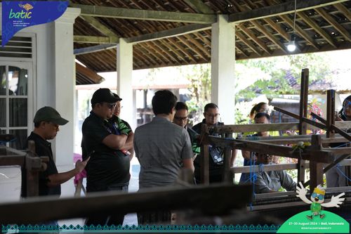 Race photo from Telin Batic 2024 Photo Search