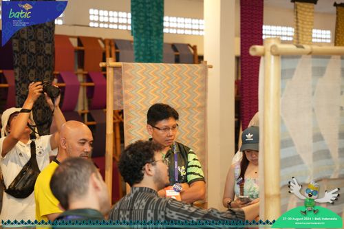 Race photo from Telin Batic 2024 Photo Search
