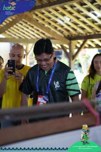 Race photo from Telin Batic 2024 Photo Search